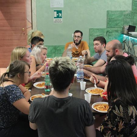 Youth Meeting Home Firenze Eksteriør billede